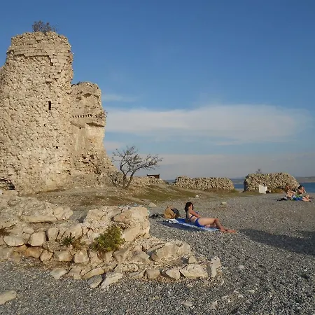 Apartments Lana Starigrad Paklenica Exterior photo
